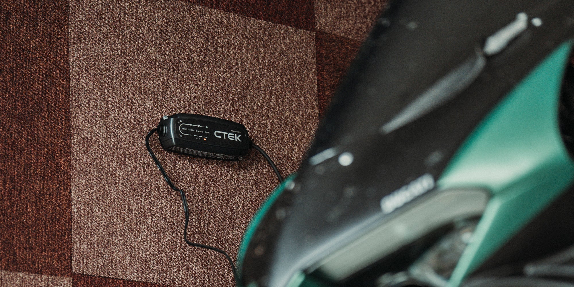 Ctek CT5 POWERSPORT Batteriladdare - Image 2
