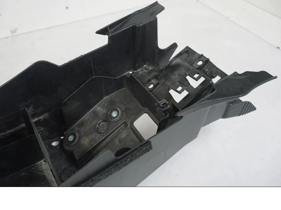 Undertail - Image 5