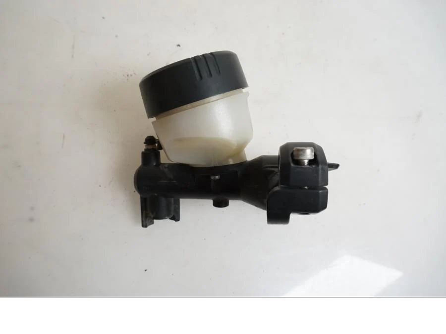 Bromshuvudcylinder - Image 2