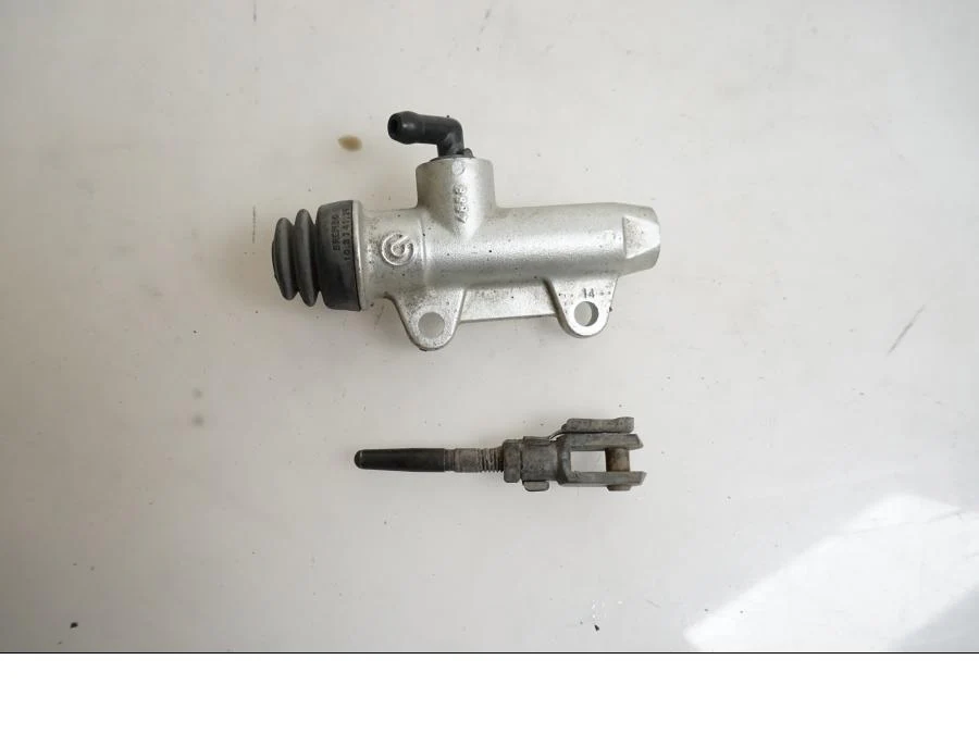 Bromshuvudcylinder - Image 2