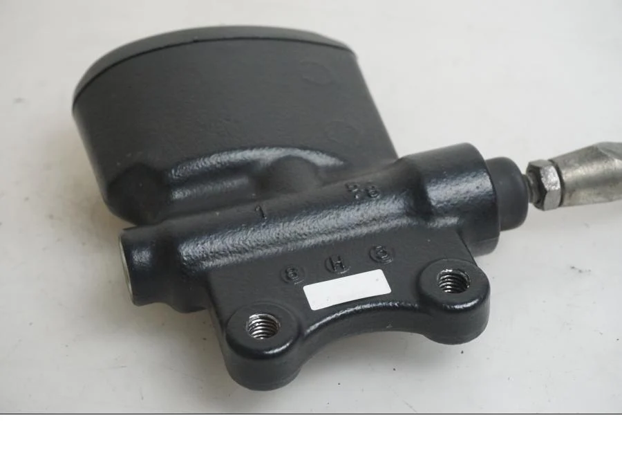 Bromshuvudcylinder - Image 3