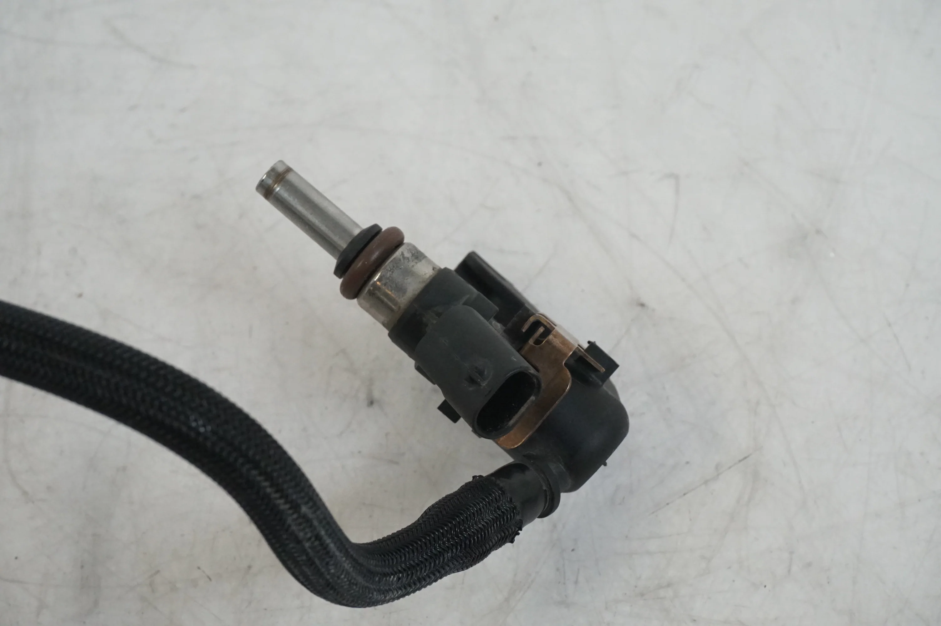 Fuel Rail - Image 4