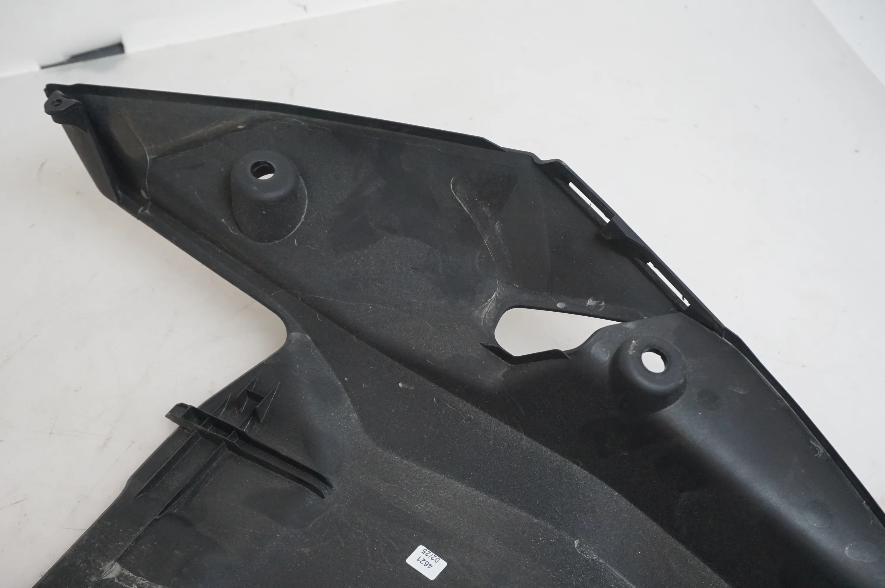 Undertail - Image 6