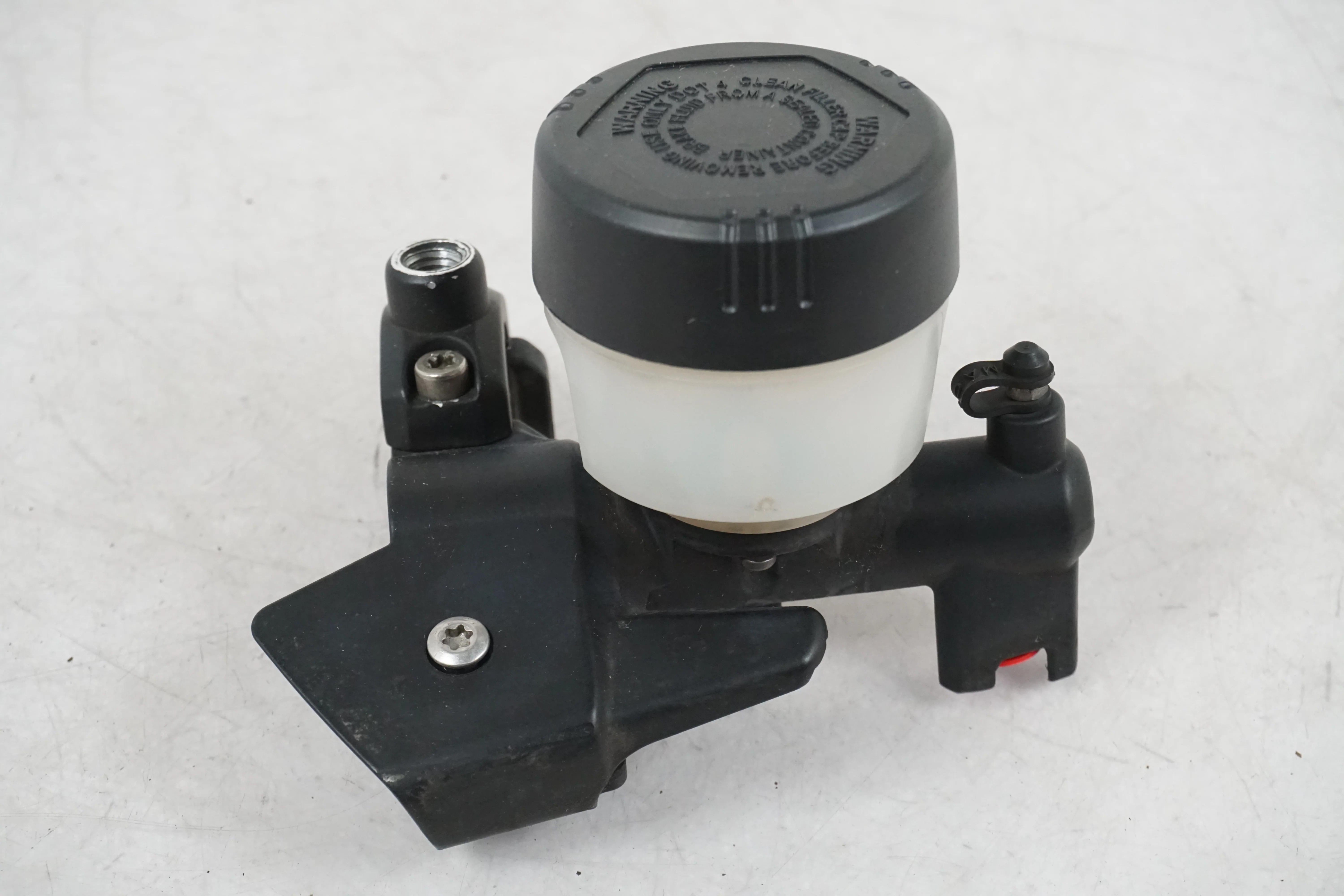 Bromshuvudcylinder - Image 2