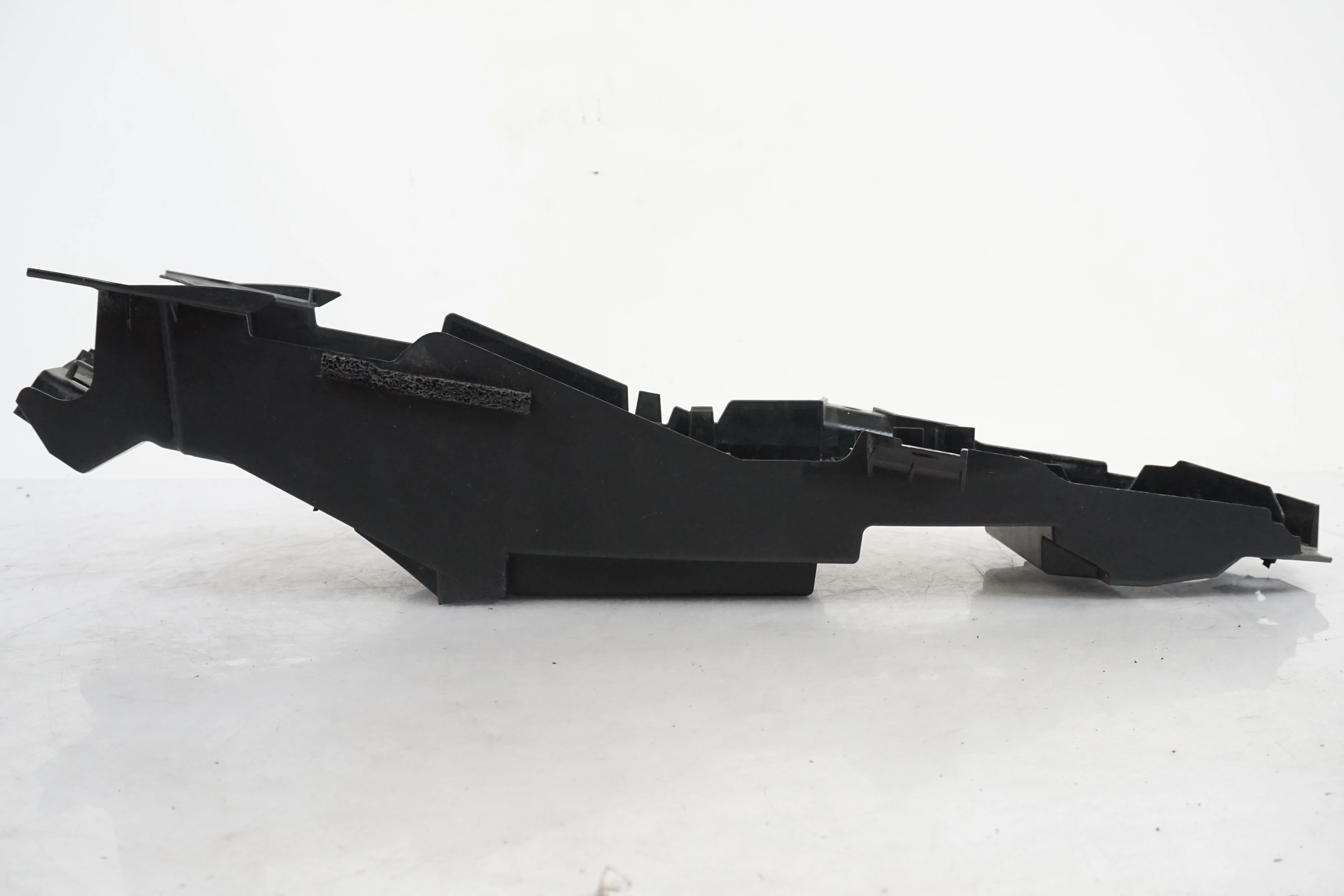 Undertail - Image 8