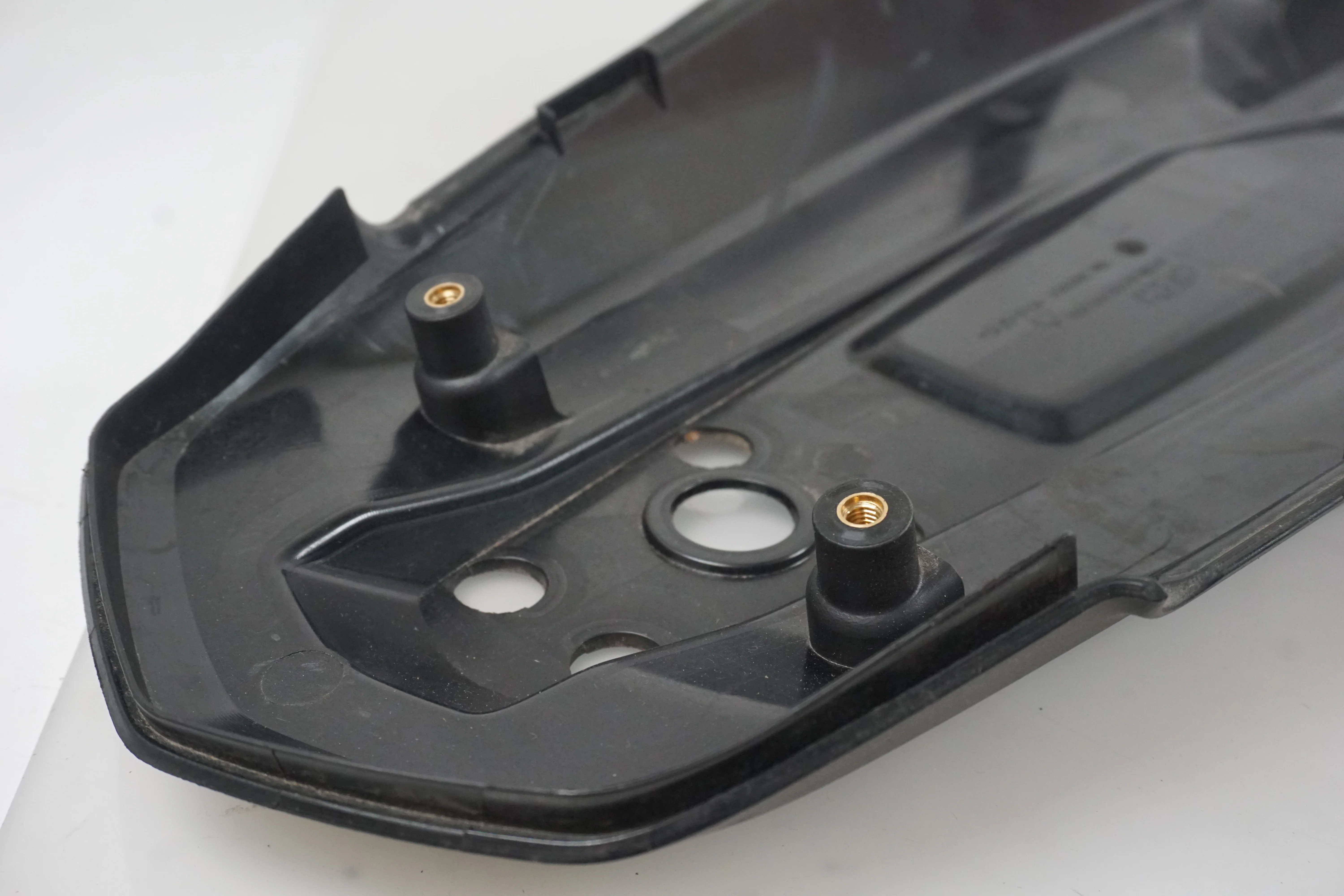 Undertail - Image 8