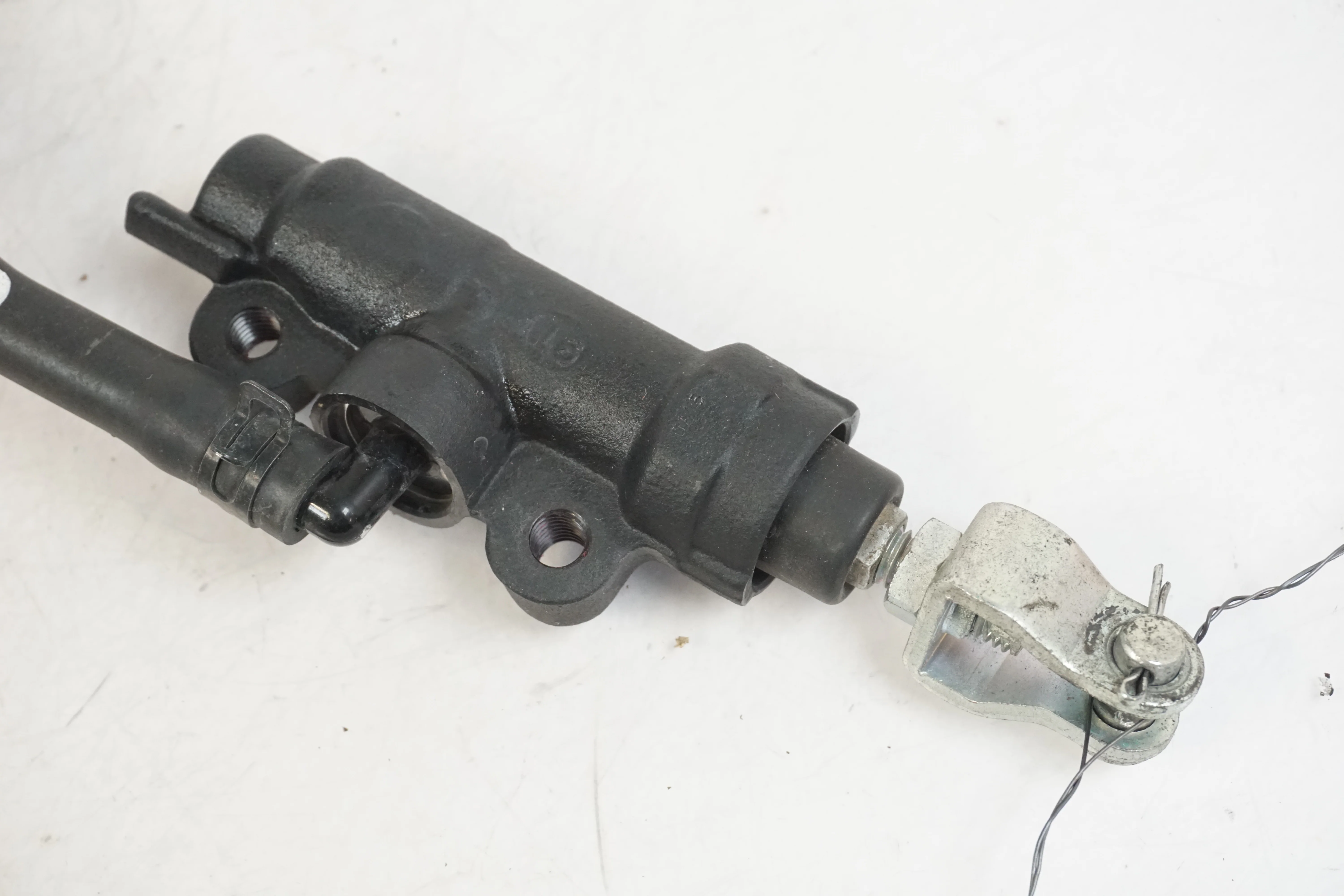 Bromshuvudcylinder - Image 2
