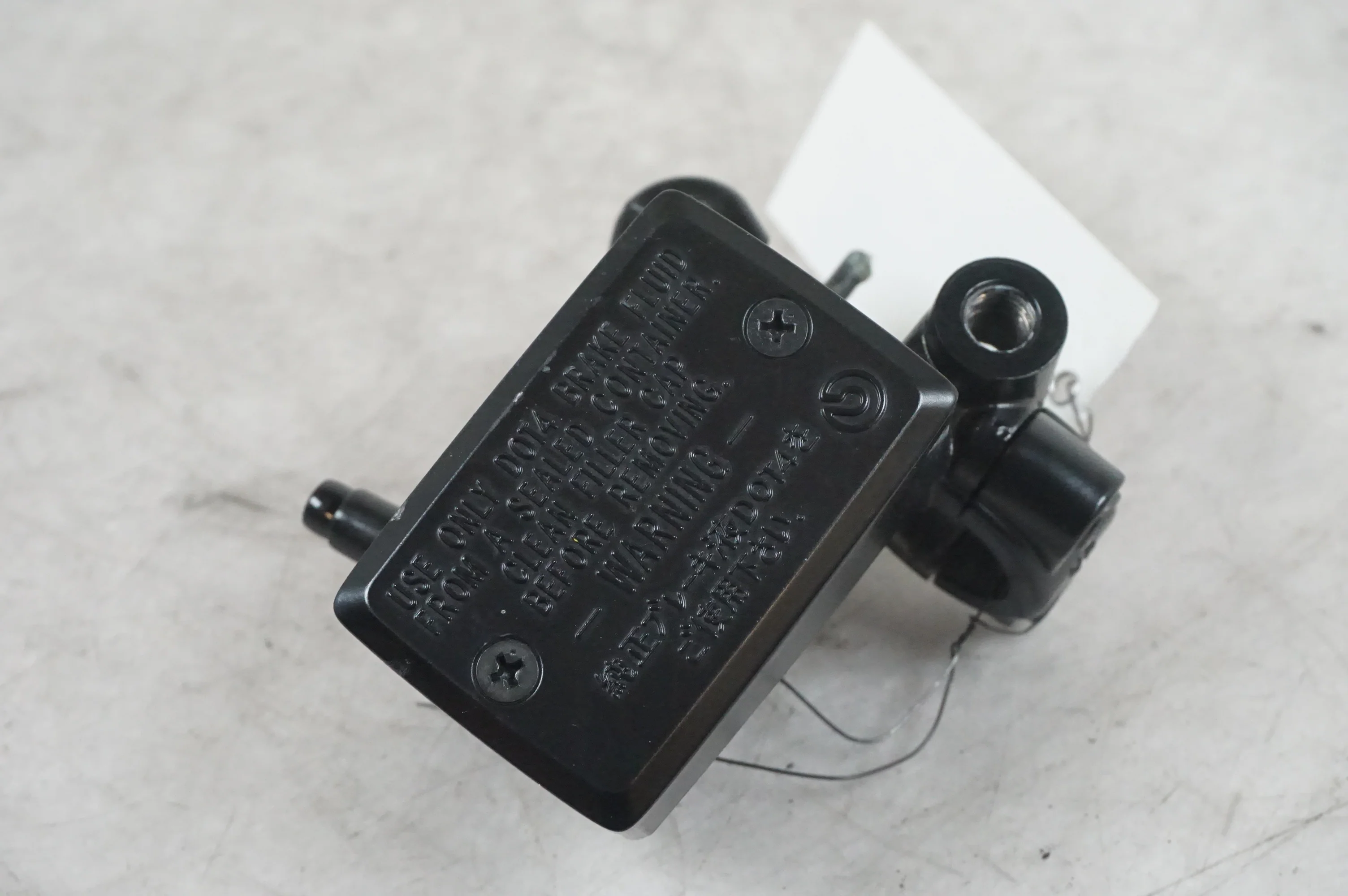 Bromshuvudcylinder - Image 3