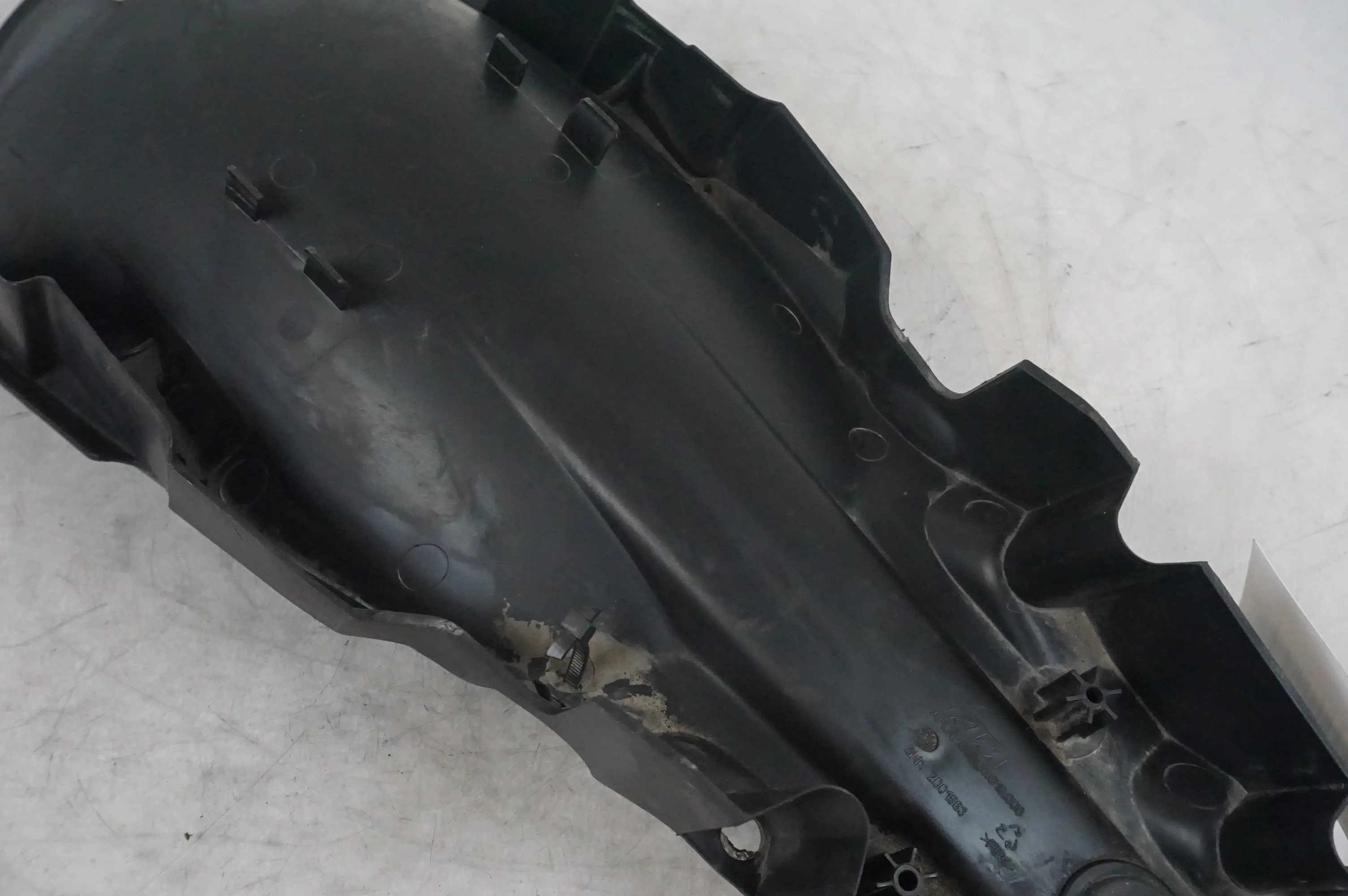 Undertail - Image 3