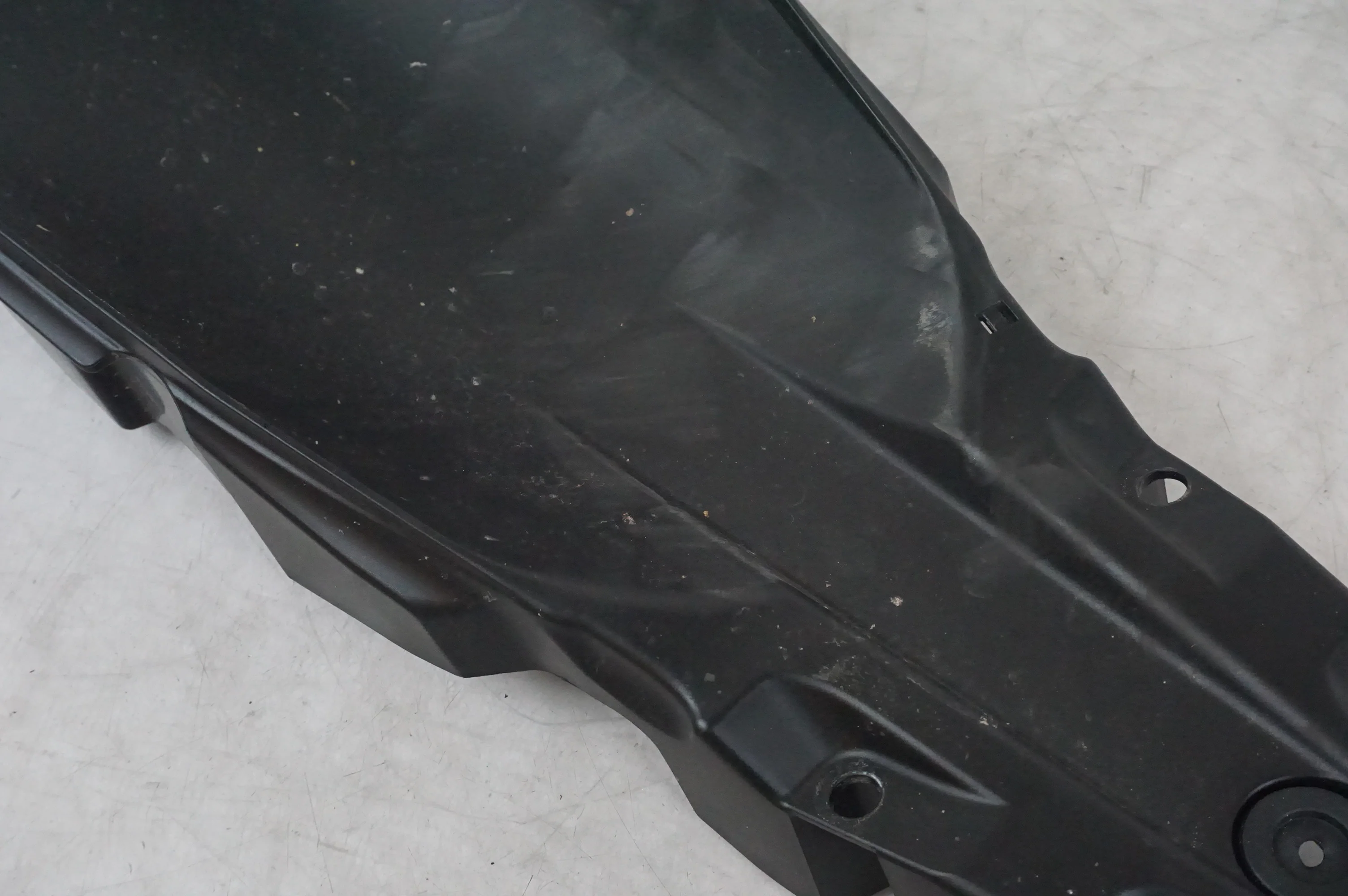 Undertail - Image 3