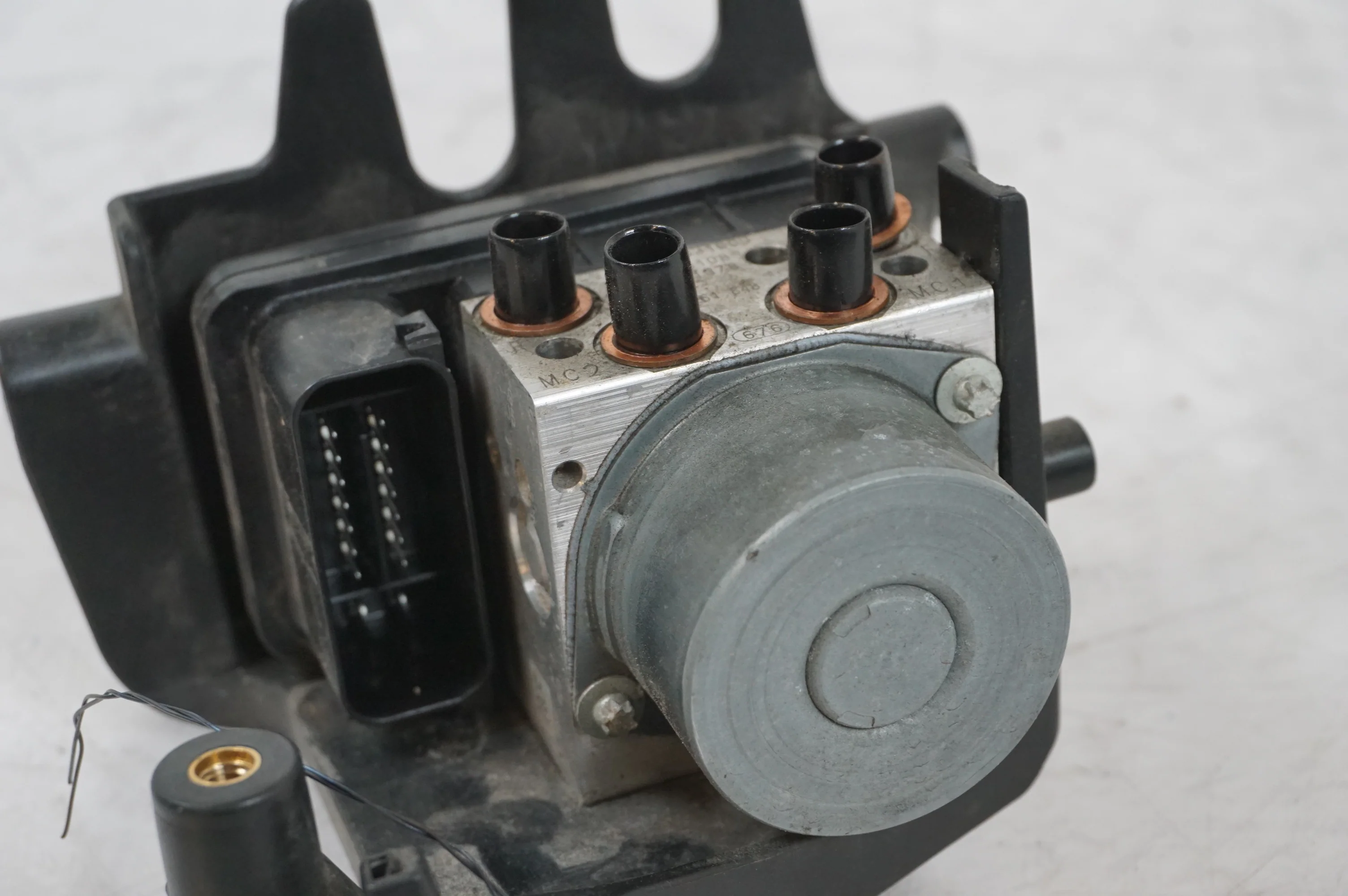 ABS Modulator - Image 2