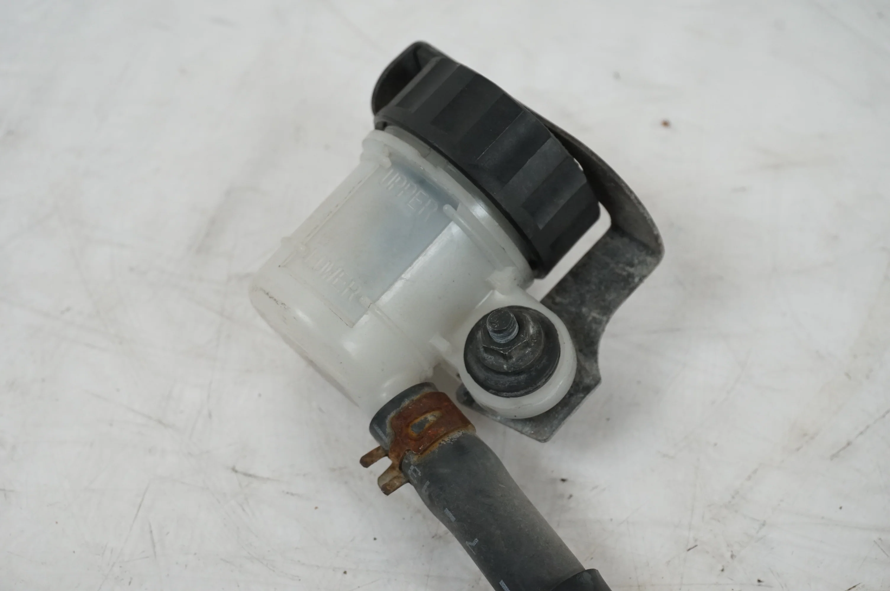 Bromshuvudcylinder - Image 3