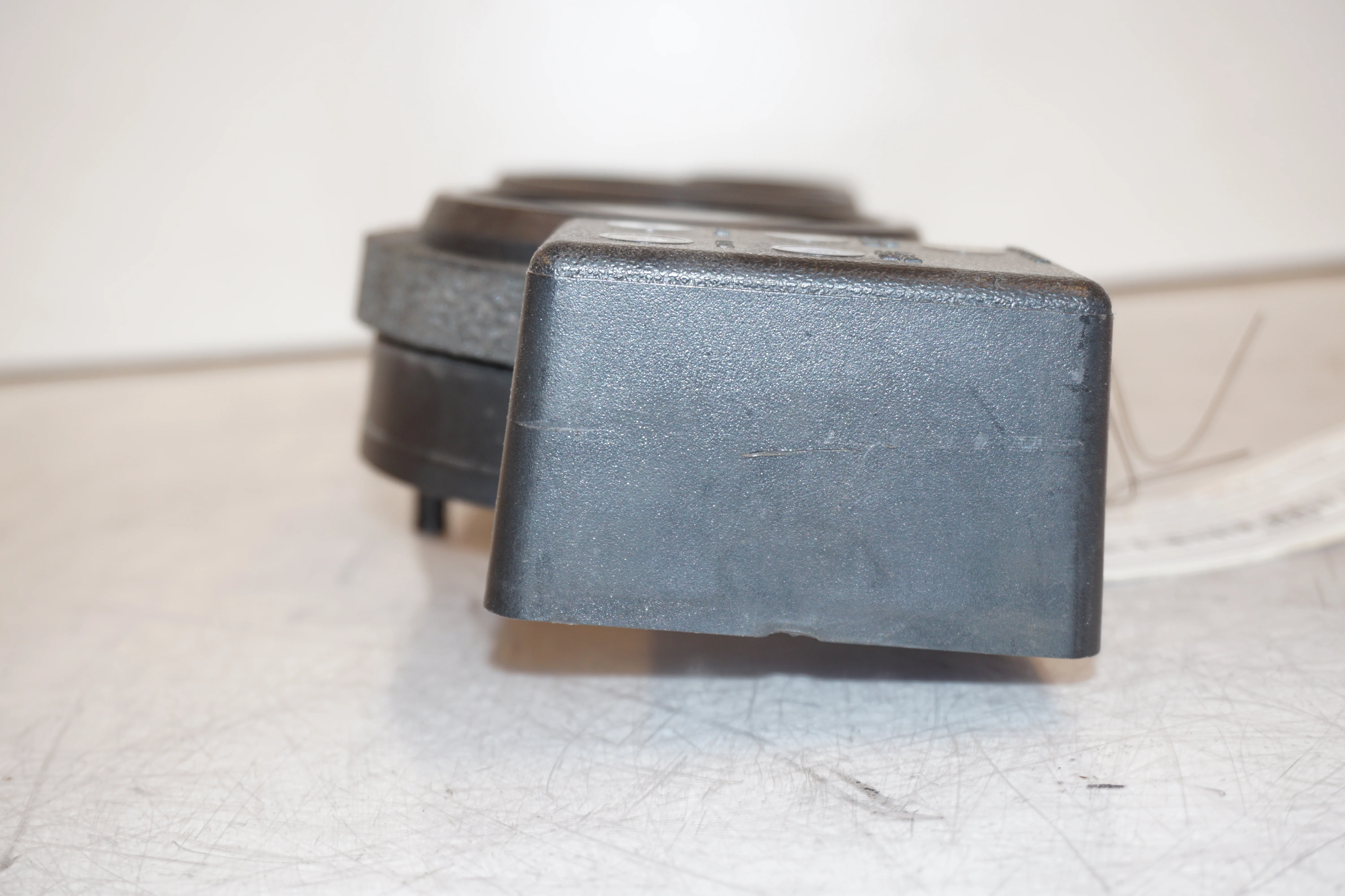 Instrumentfront - Image 6