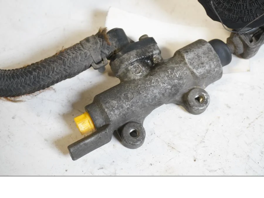 Bromshuvudcylinder - Image 3