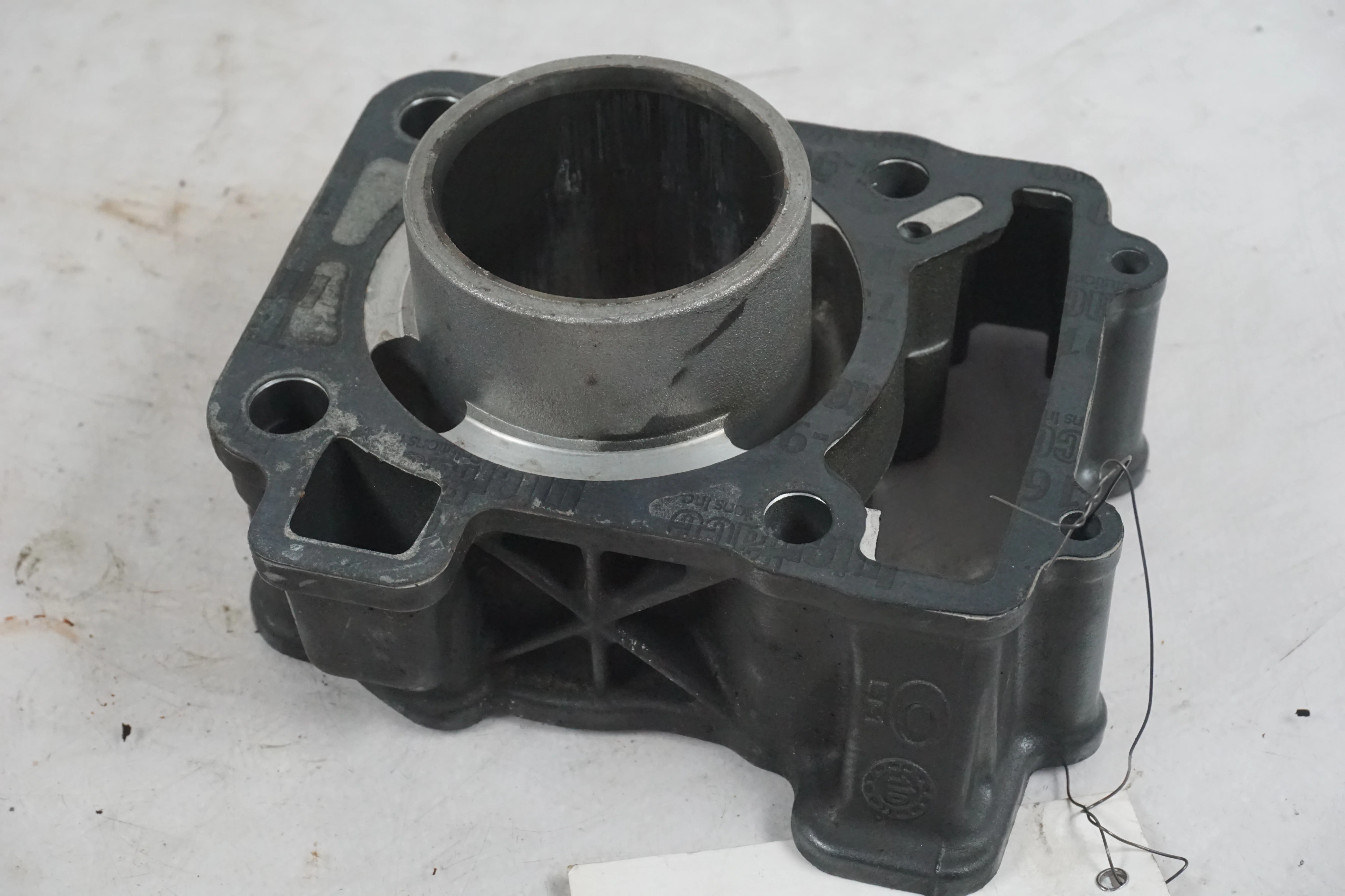 Cylinder - Image 6