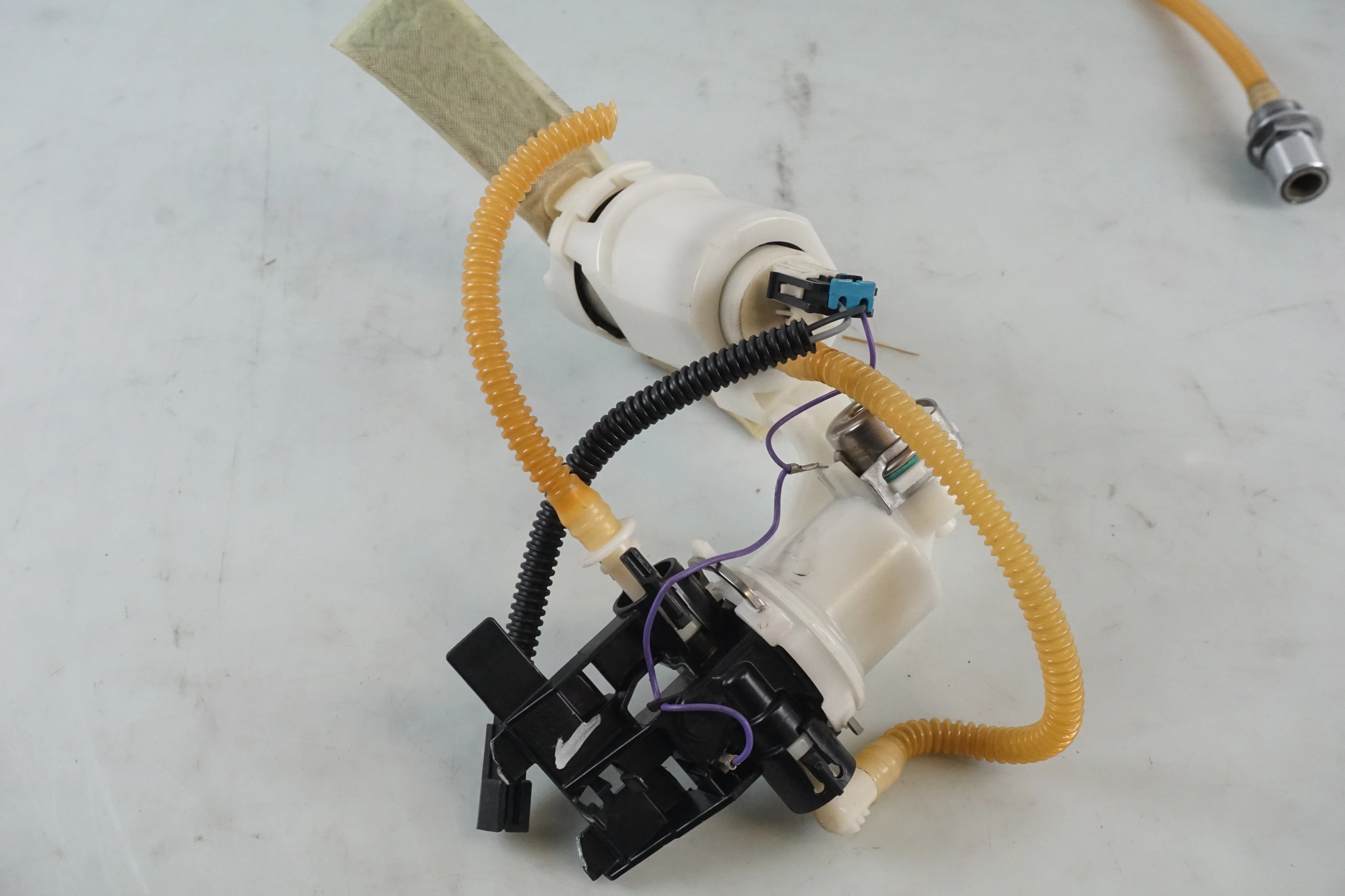 Bensinpump insprut - Image 6