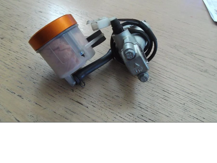 Bromshuvudcylinder - Image 4