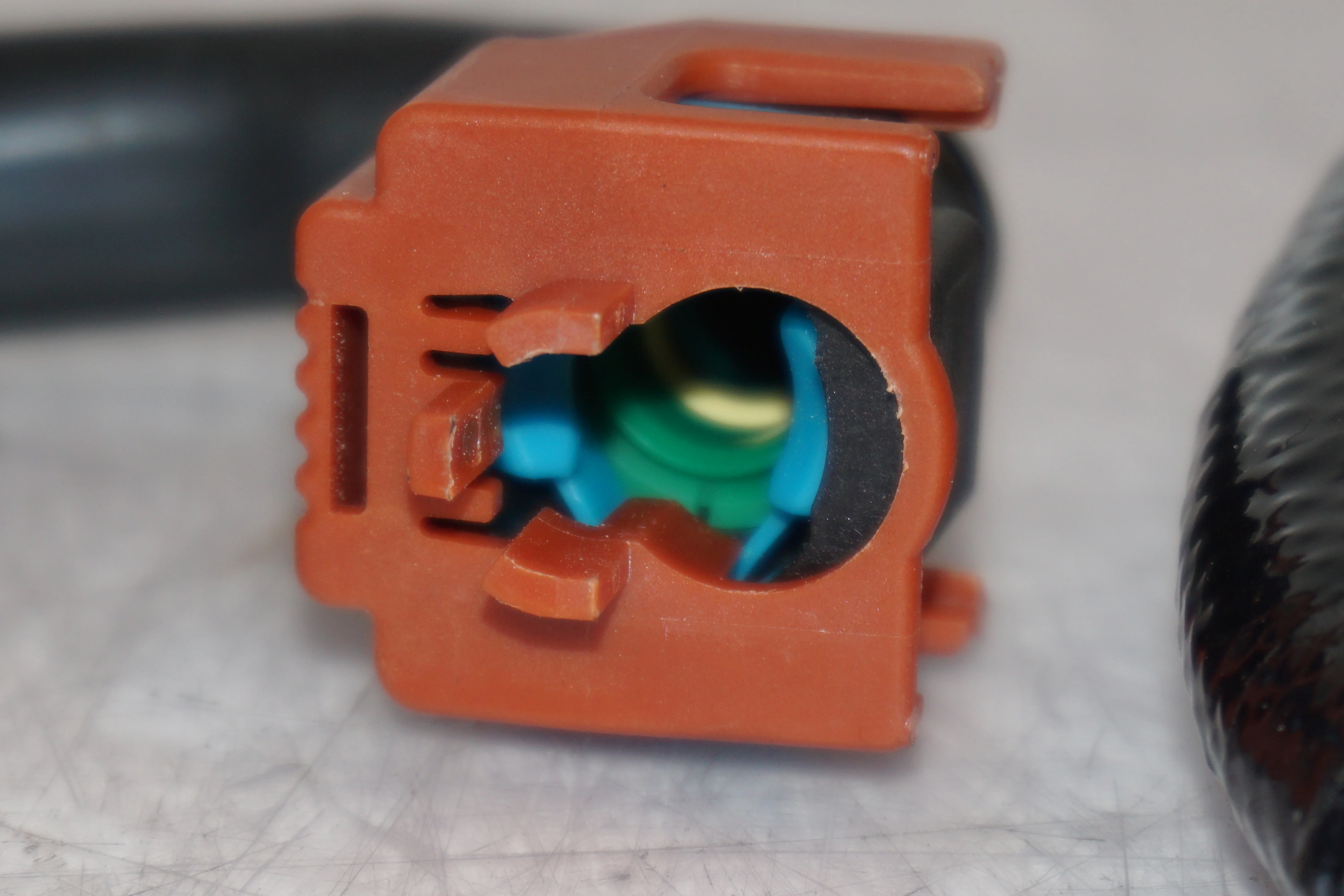 Fuel Rail - Image 12