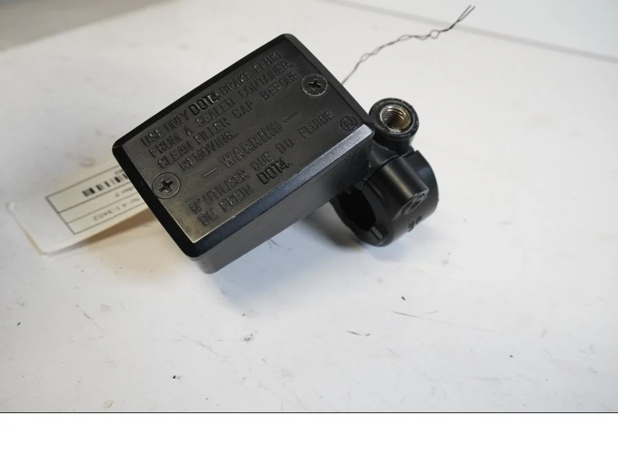 Bromshuvudcylinder - Image 2