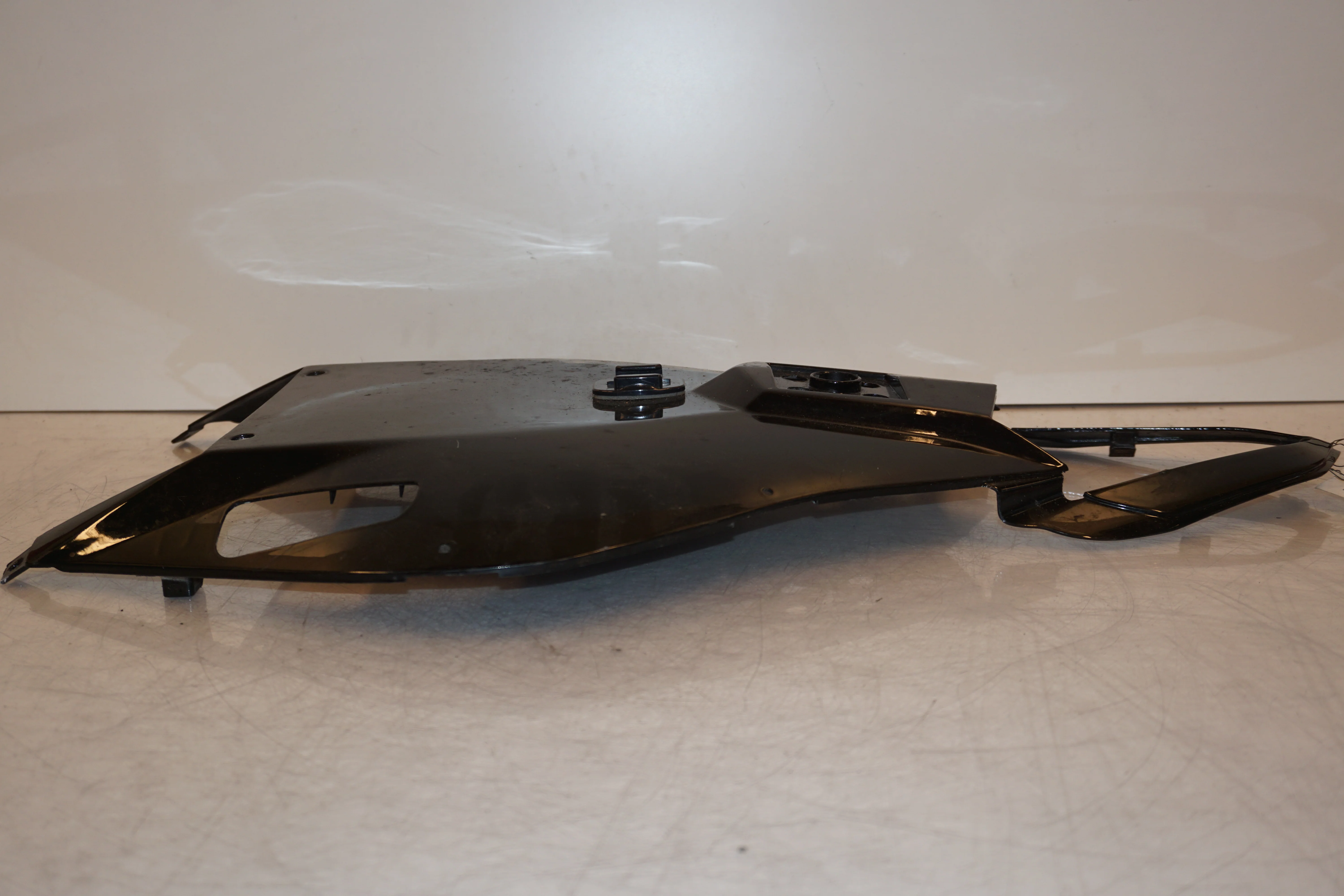 Undertail - Image 6