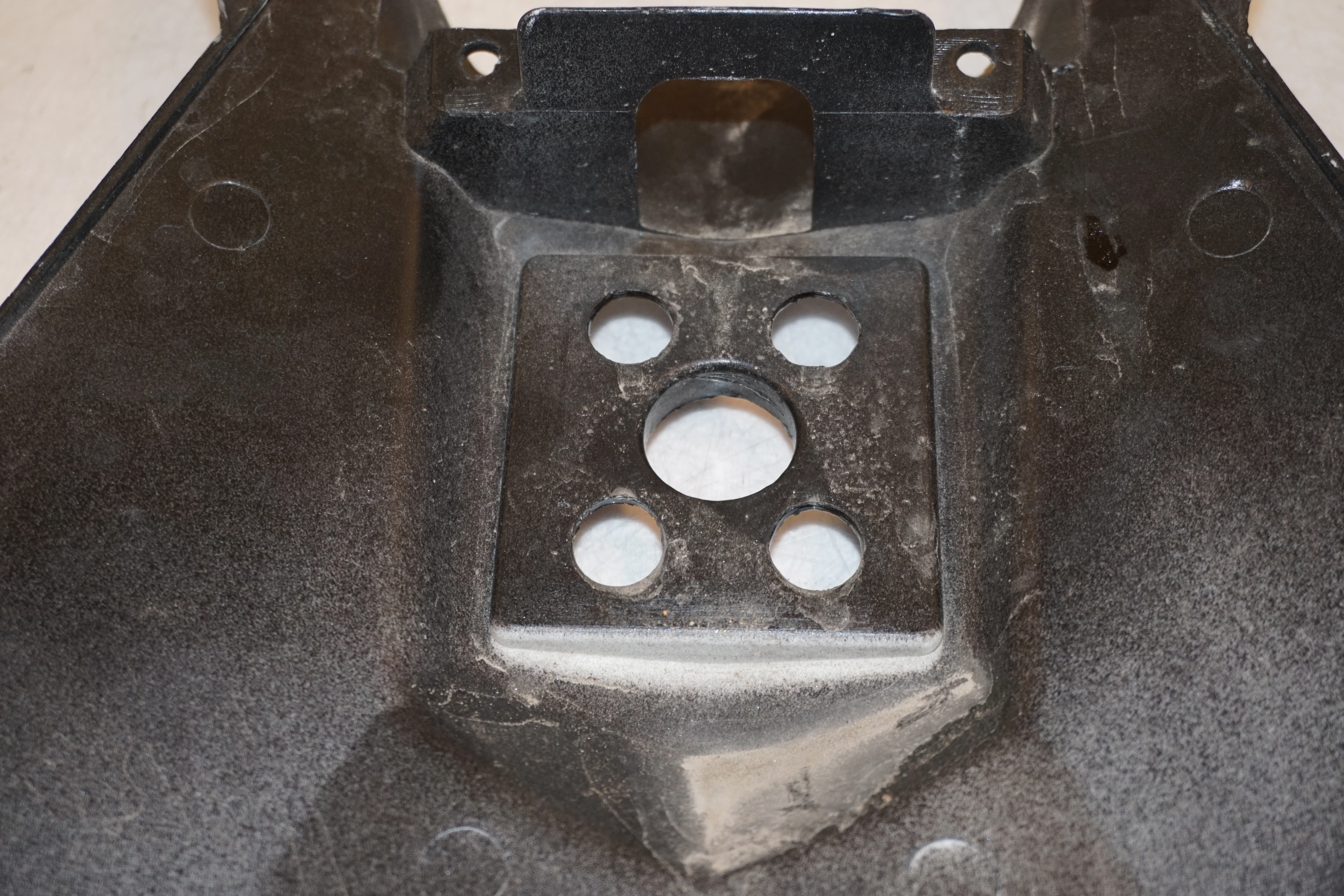 Undertail - Image 9
