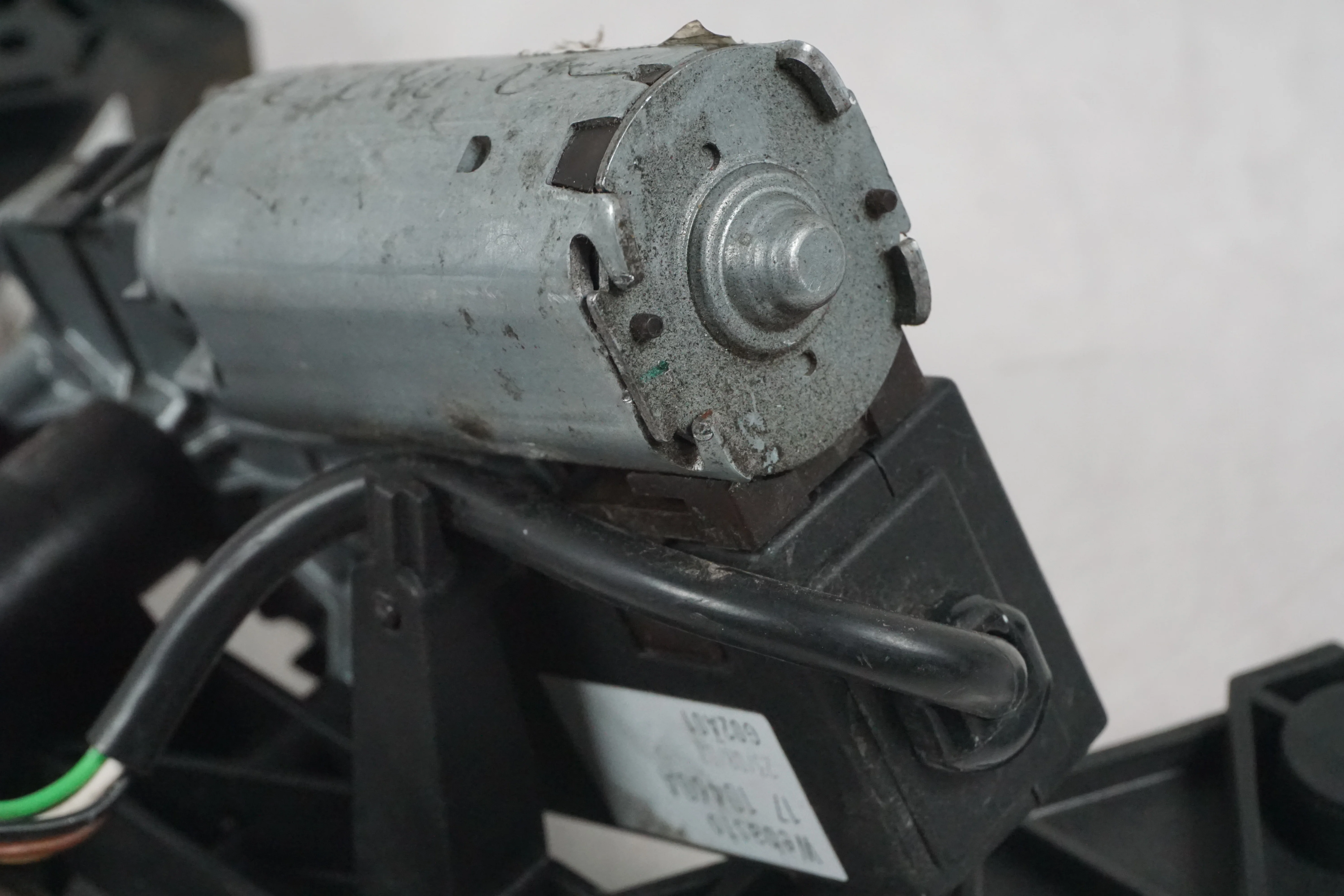 Vindrutemotor - Image 7