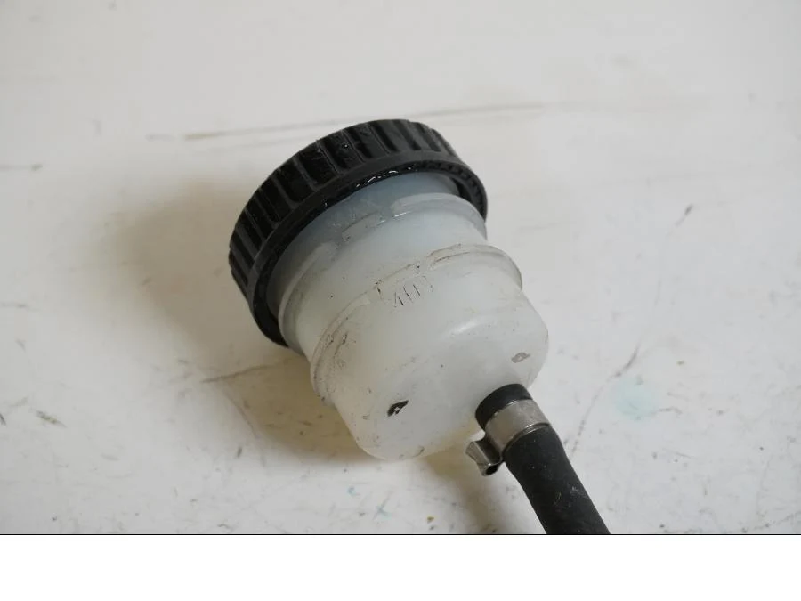 Bromshuvudcylinder - Image 3