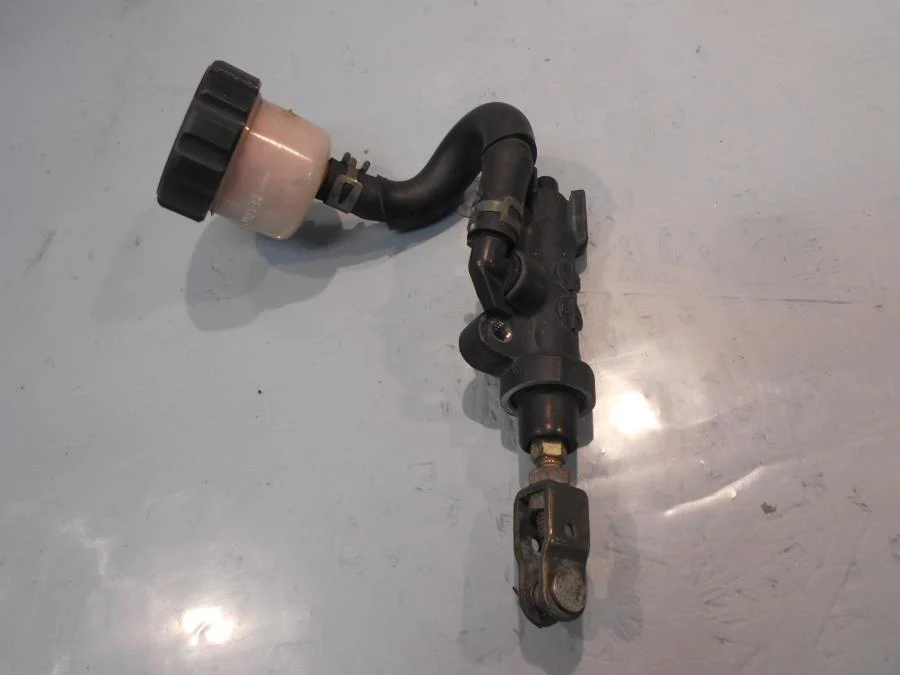 Bromshuvudcylinder - Image 2