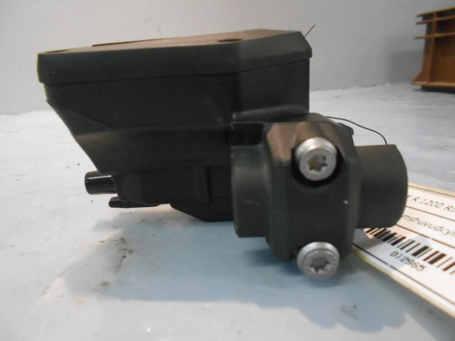 Bromshuvudcylinder - Image 2