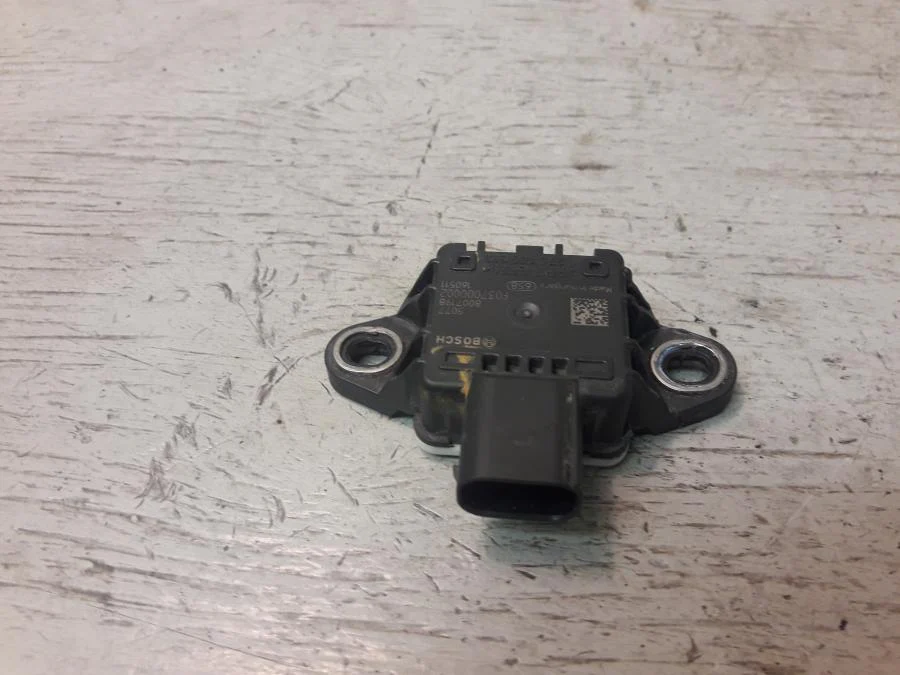 Sensor