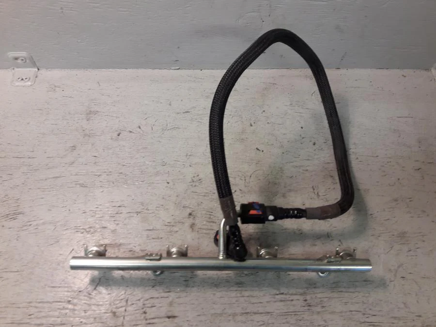 Fuel Rail - Image 2