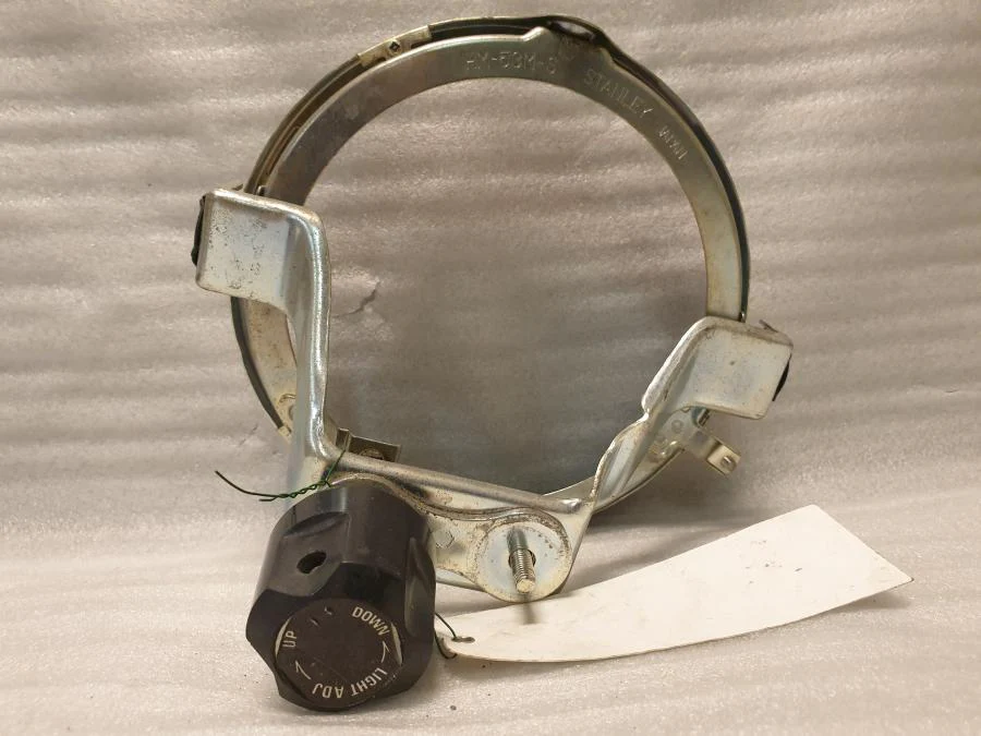 Strålkastarfäste - Image 2