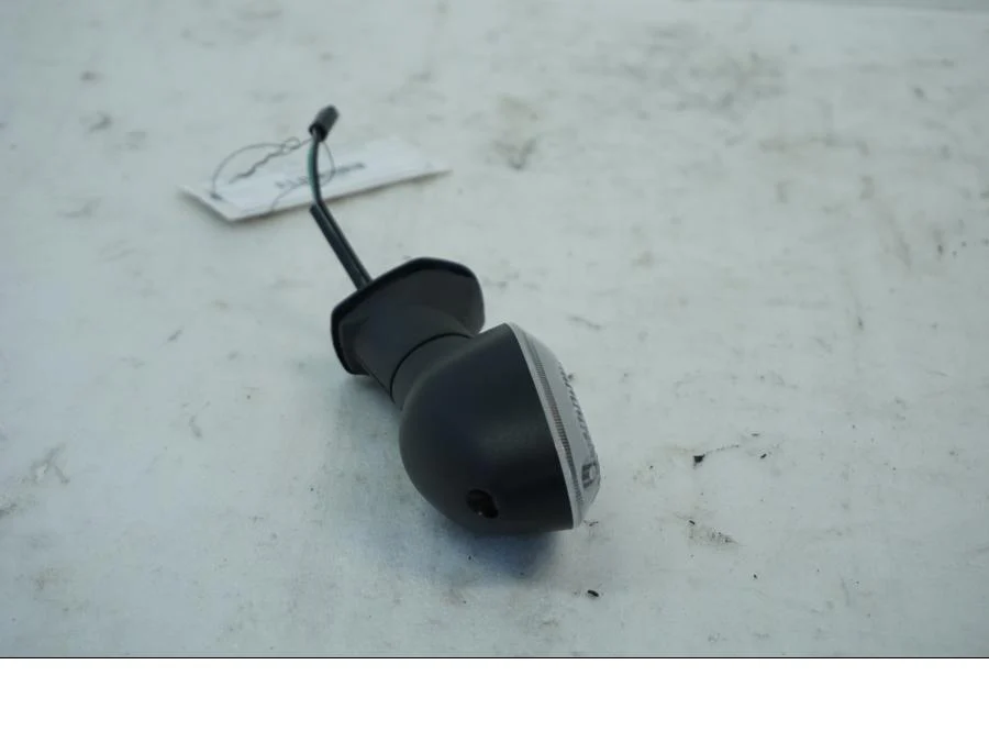 Blinkers - Image 4