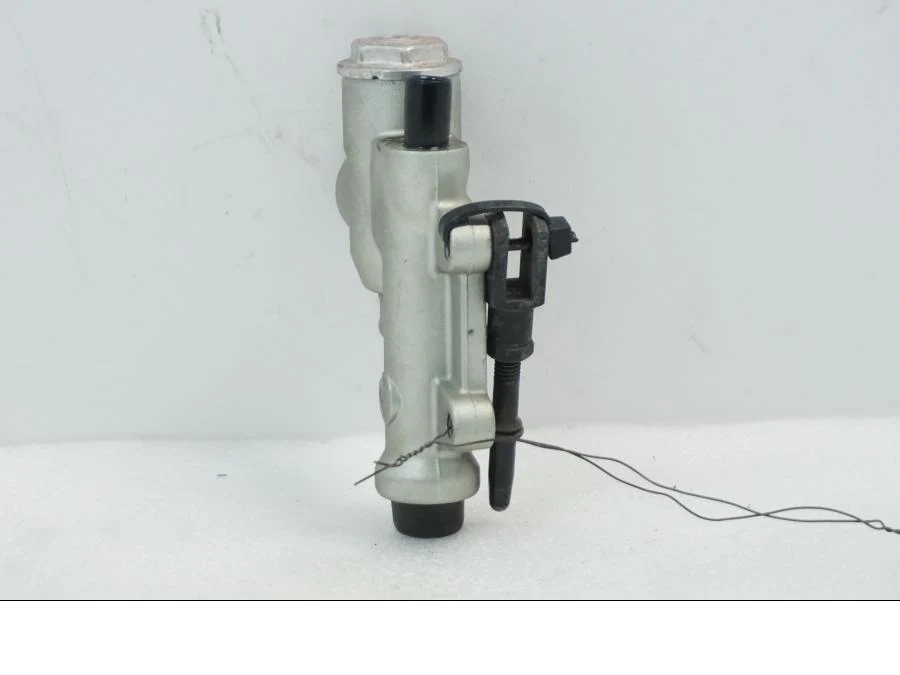 Bromshuvudcylinder - Image 4