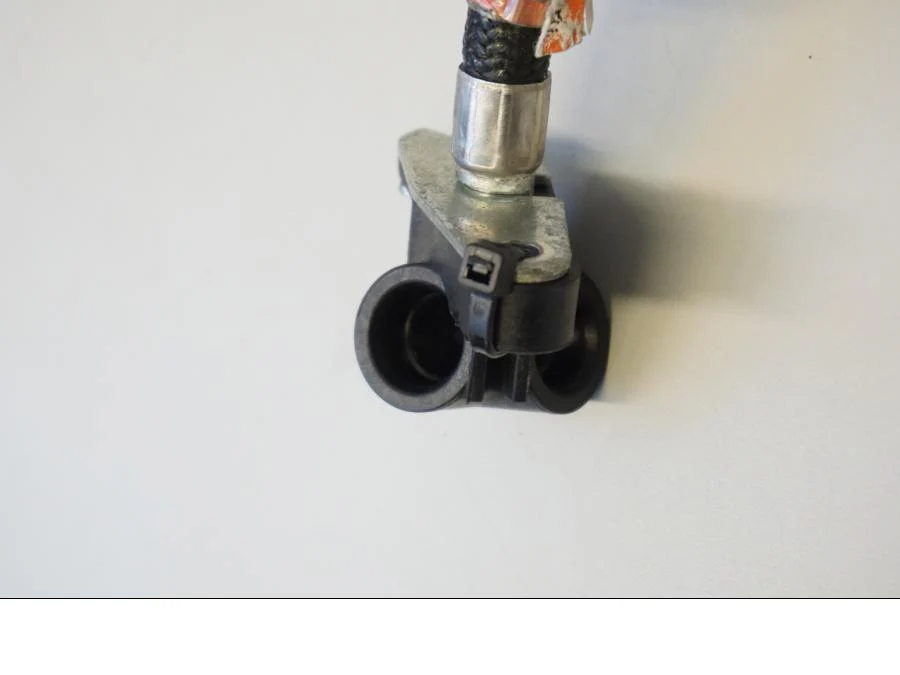 Fuel Rail - Image 2
