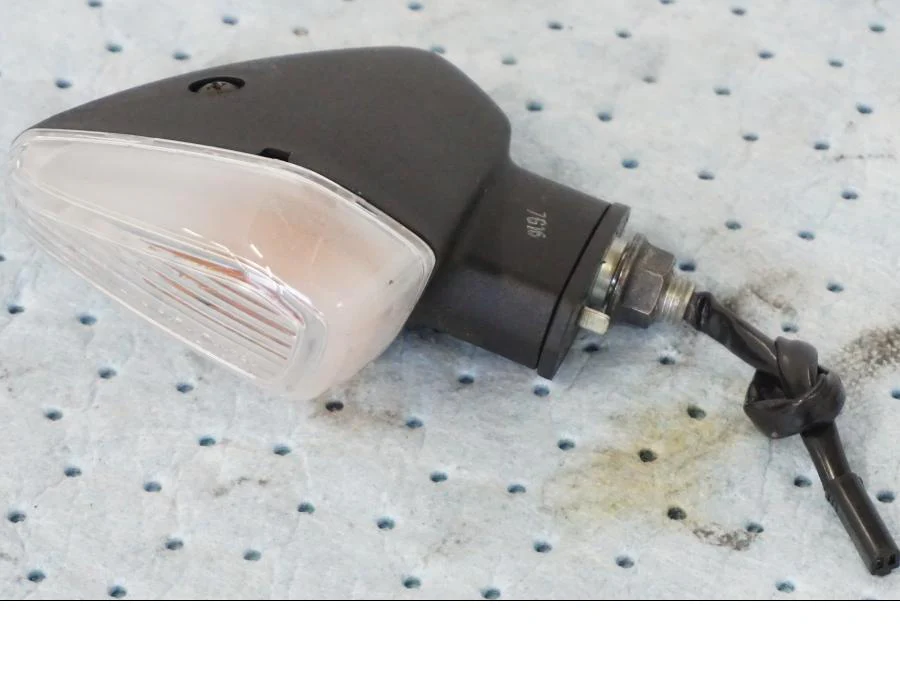 Blinkers - Image 6