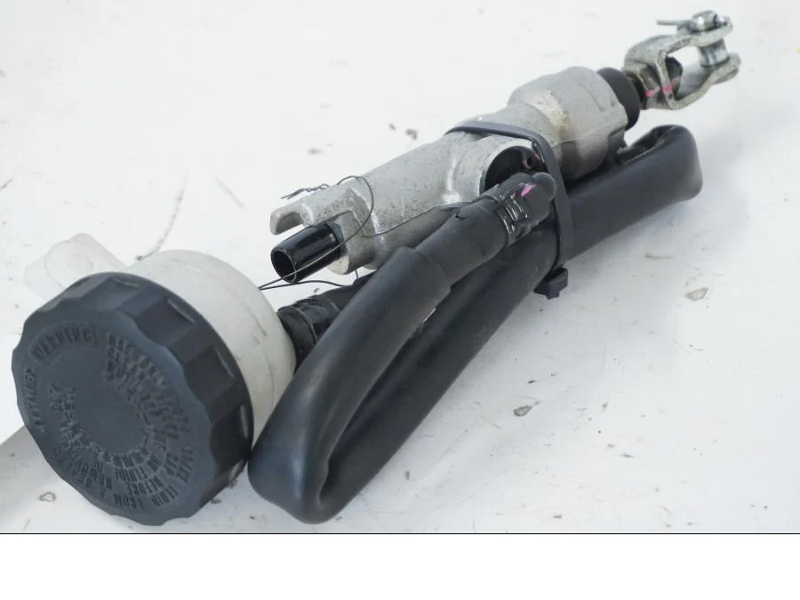 Bromshuvudcylinder - Image 5