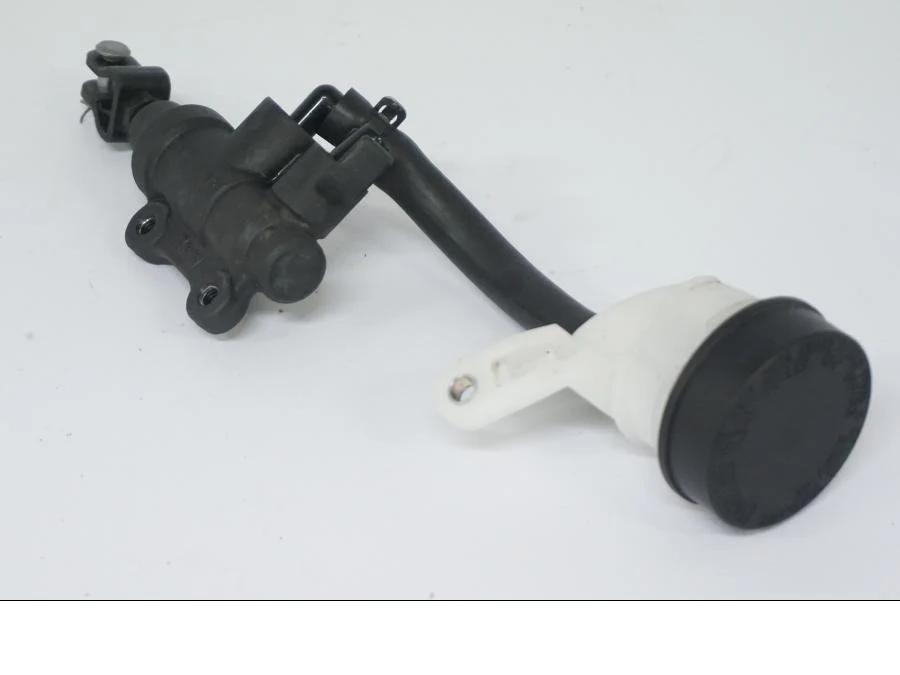 Bromshuvudcylinder - Image 3