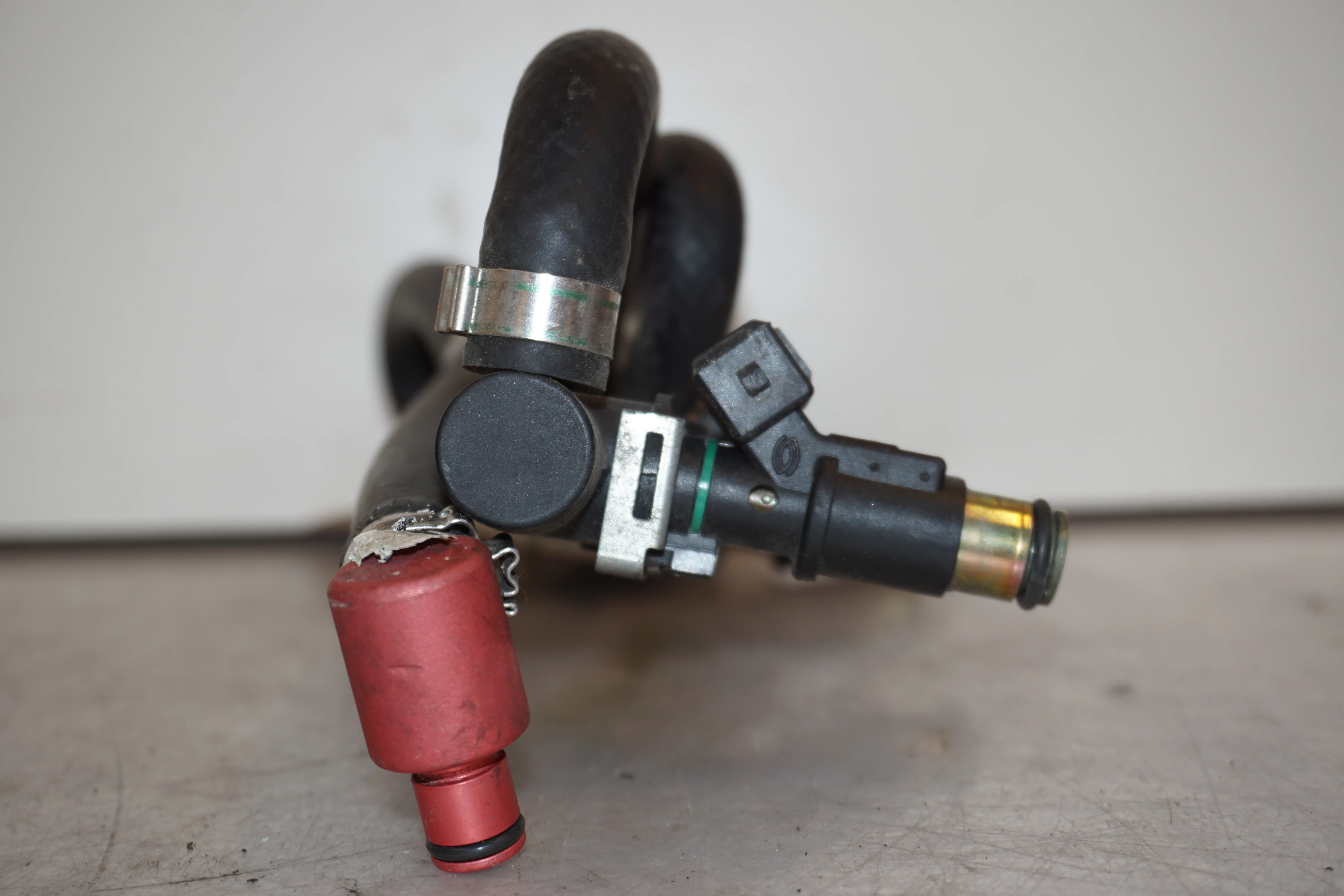 Fuel Rail - Image 5